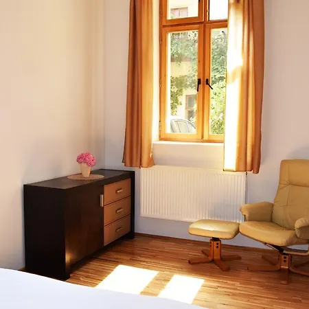 Contessa Apartment *